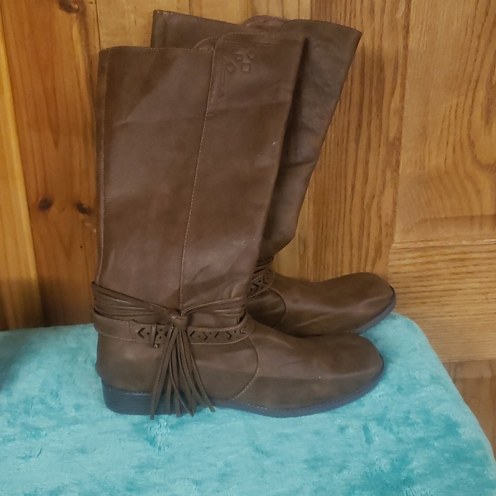 Justice boots